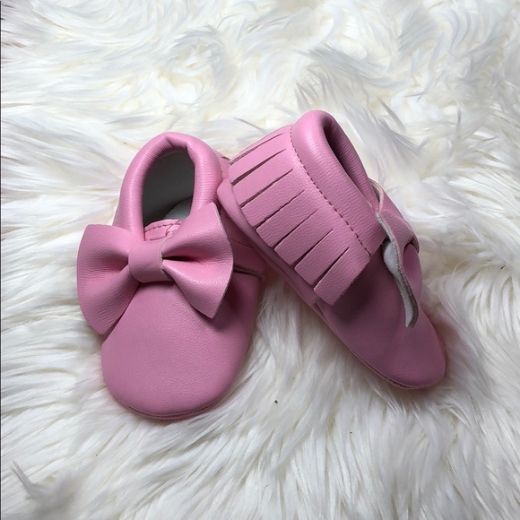 ❣️5 for $25 💕 Girls Pink bow baby soft sole moccasins - Picture 4 of 6